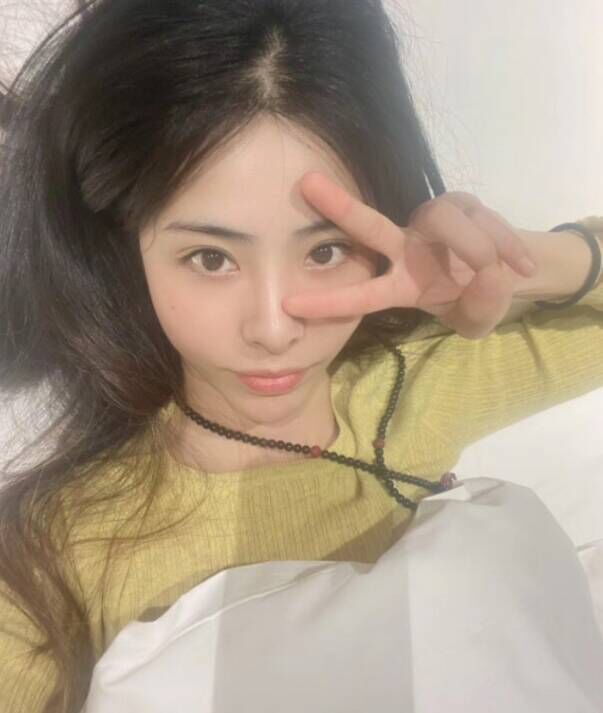 远比照片上年轻漂亮很多